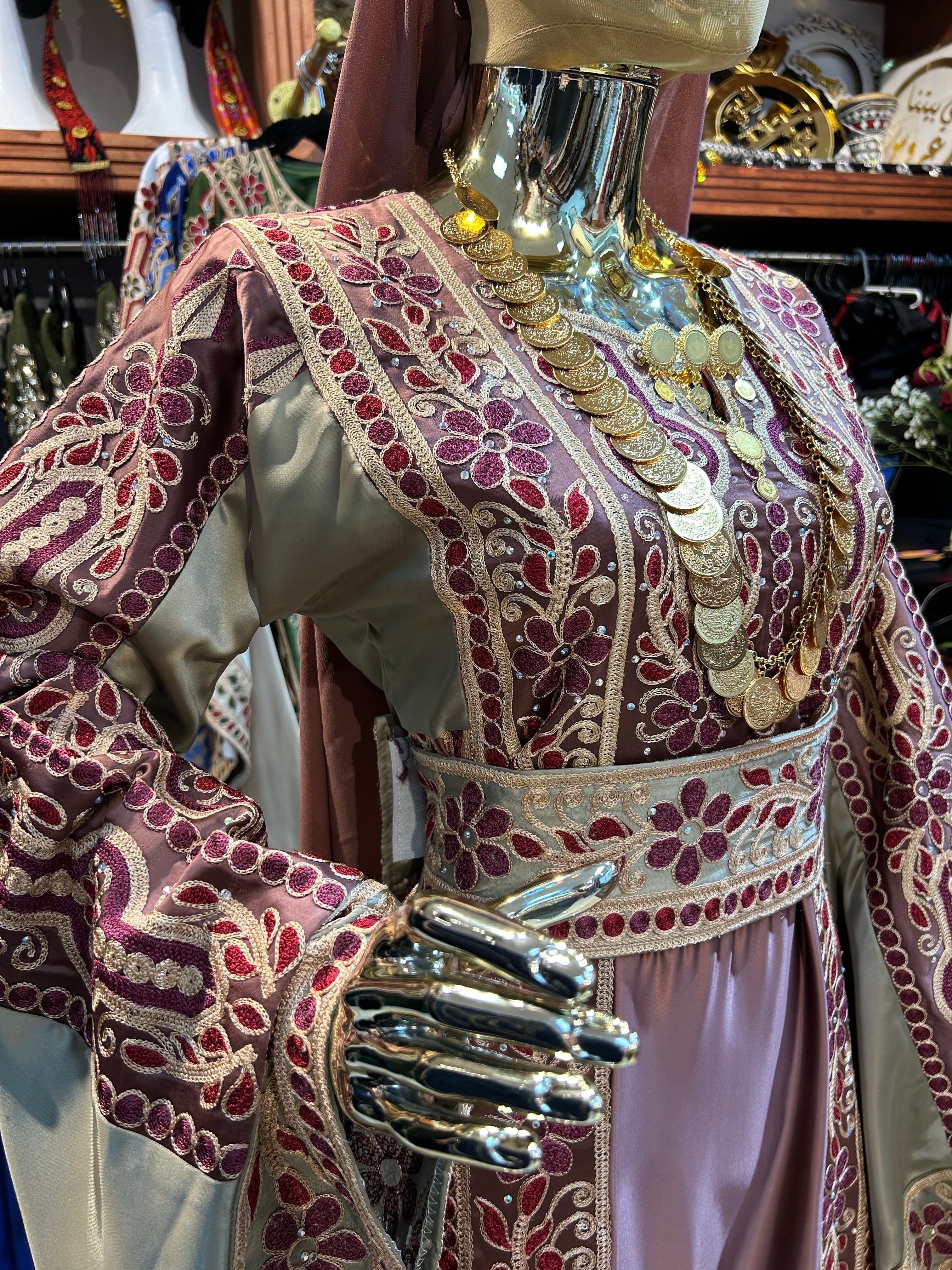 Dusty Pink High-Quality Embroidered Thobe