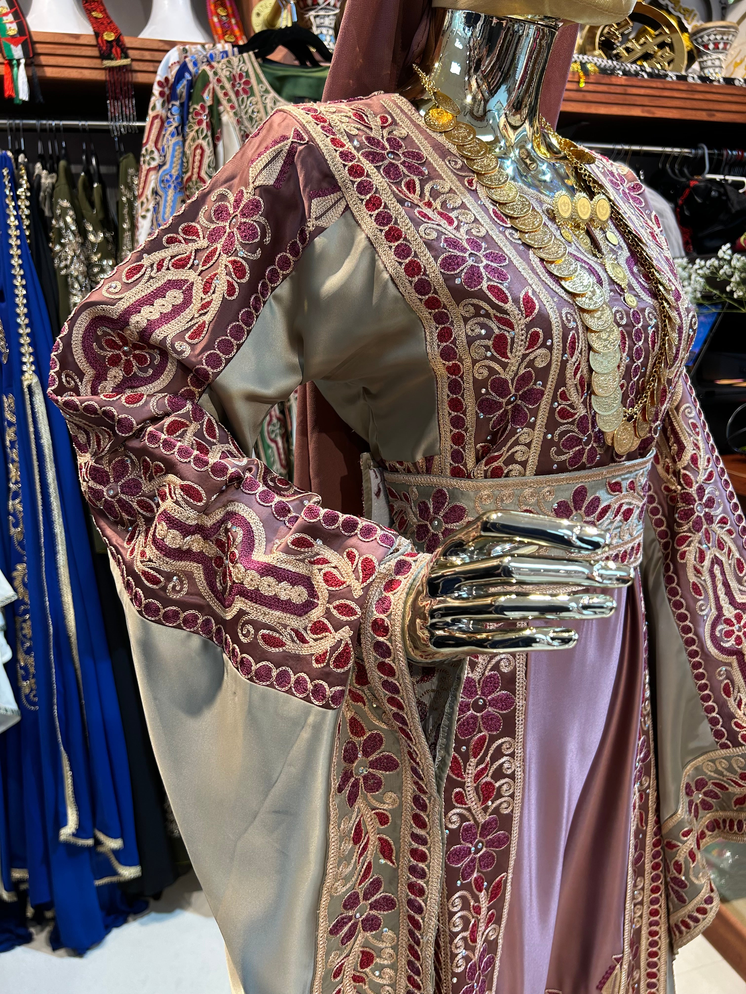 Dusty Pink High-Quality Embroidered Thobe