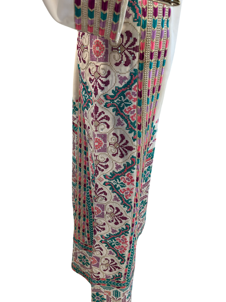 Elegant White & Blue Thobe