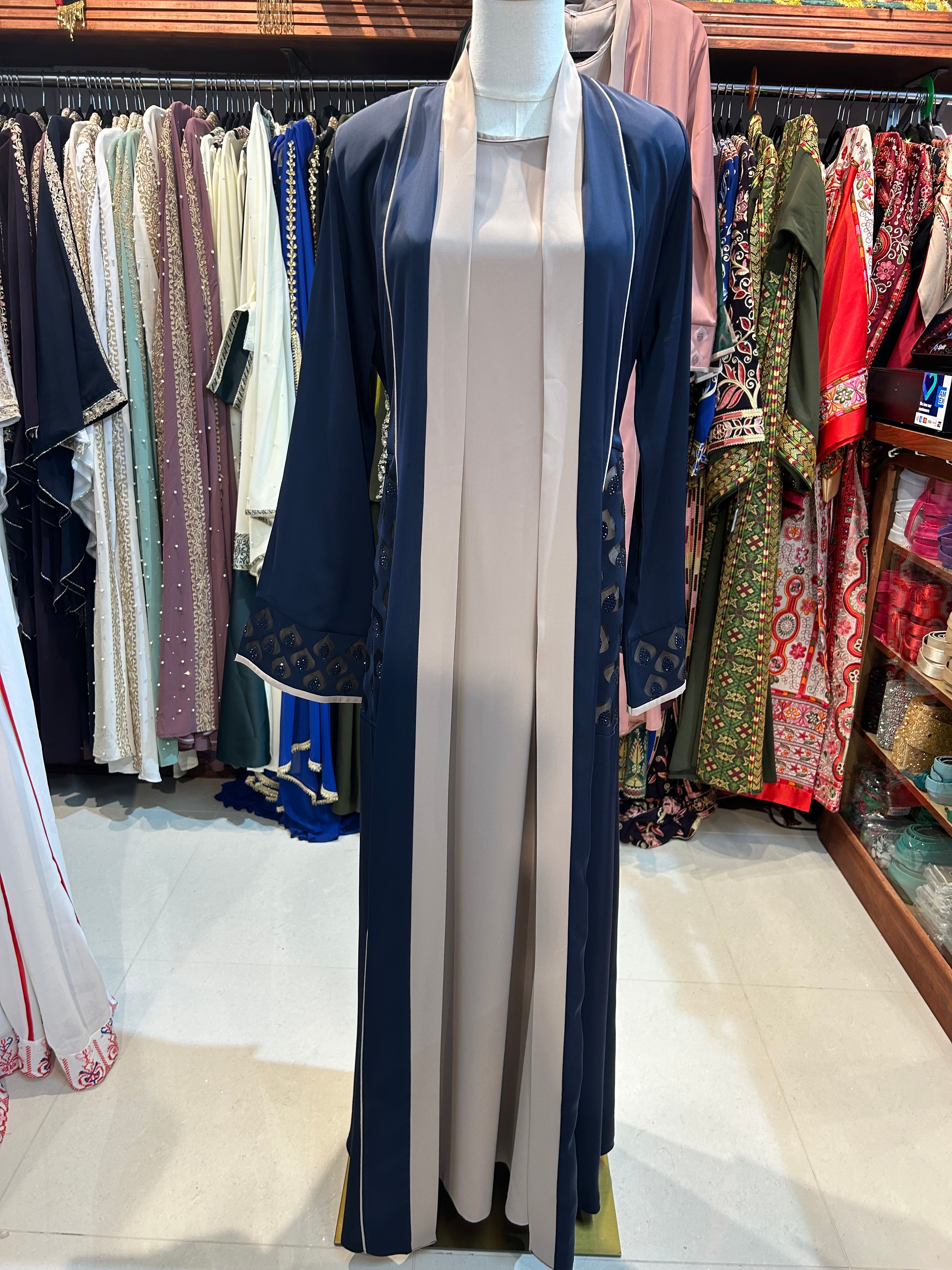 Elegant 2-Piece Abaya