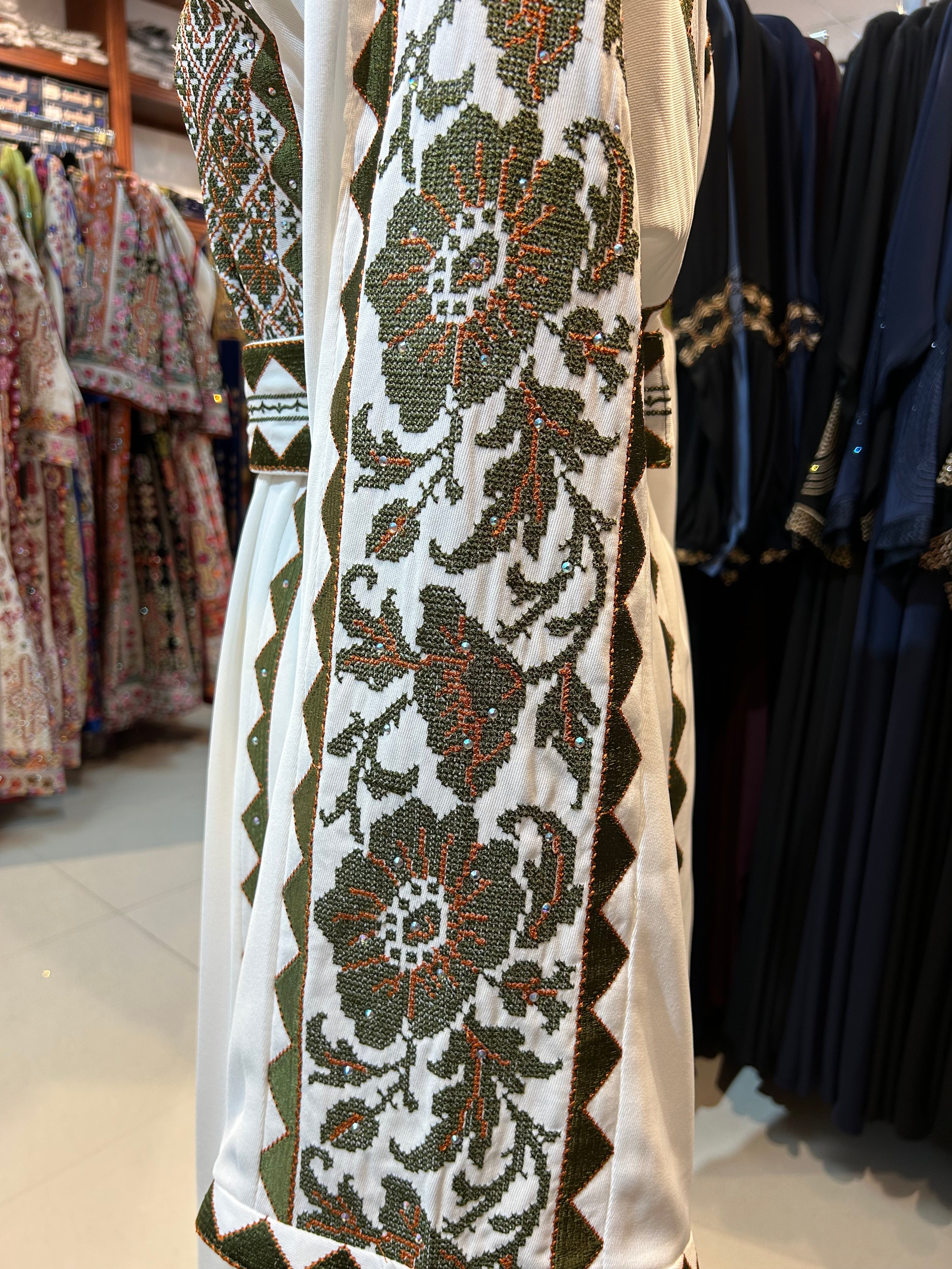 Dark Green & White Thobe