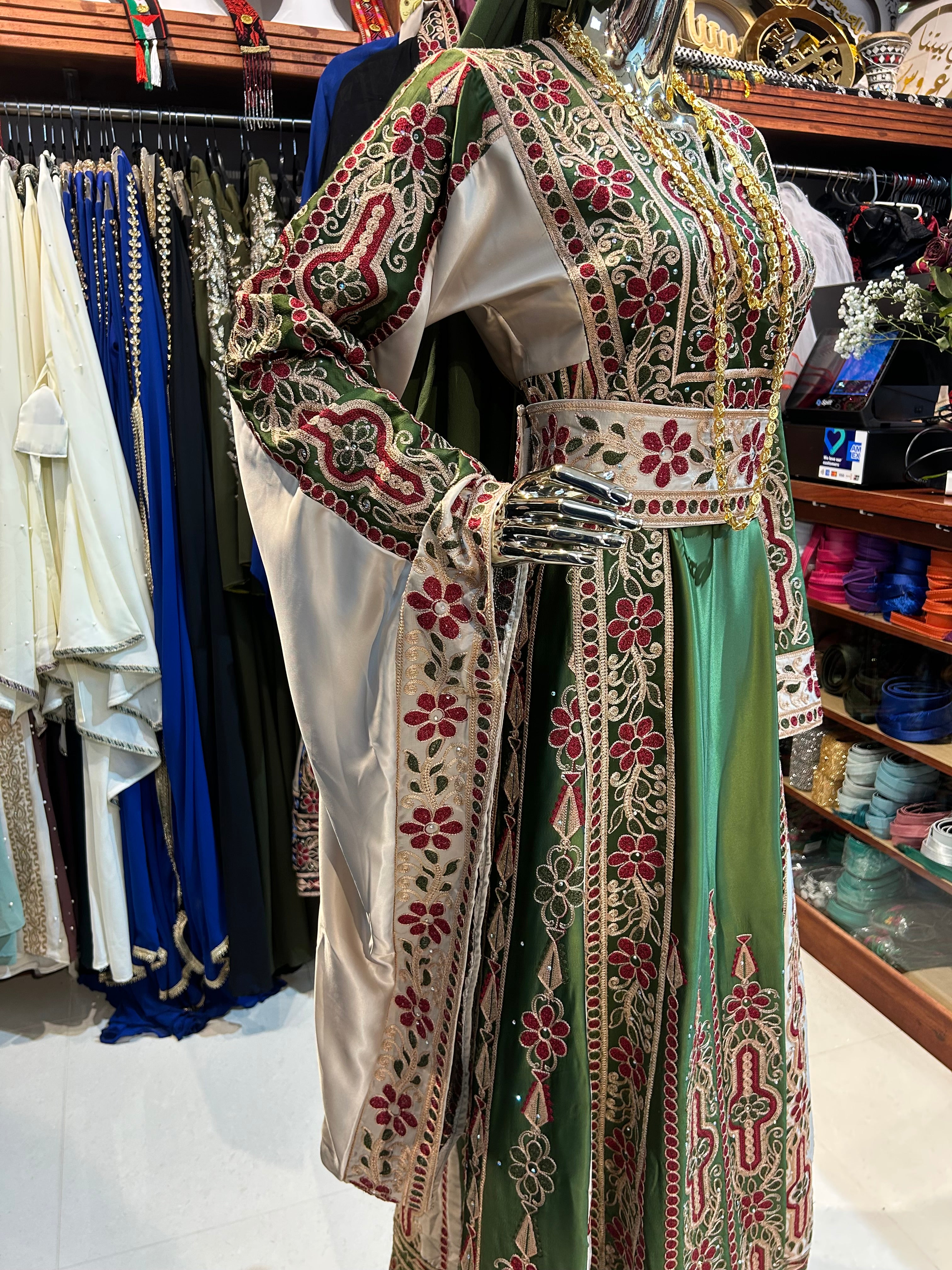 Green High-Quality Embroidered Thobe