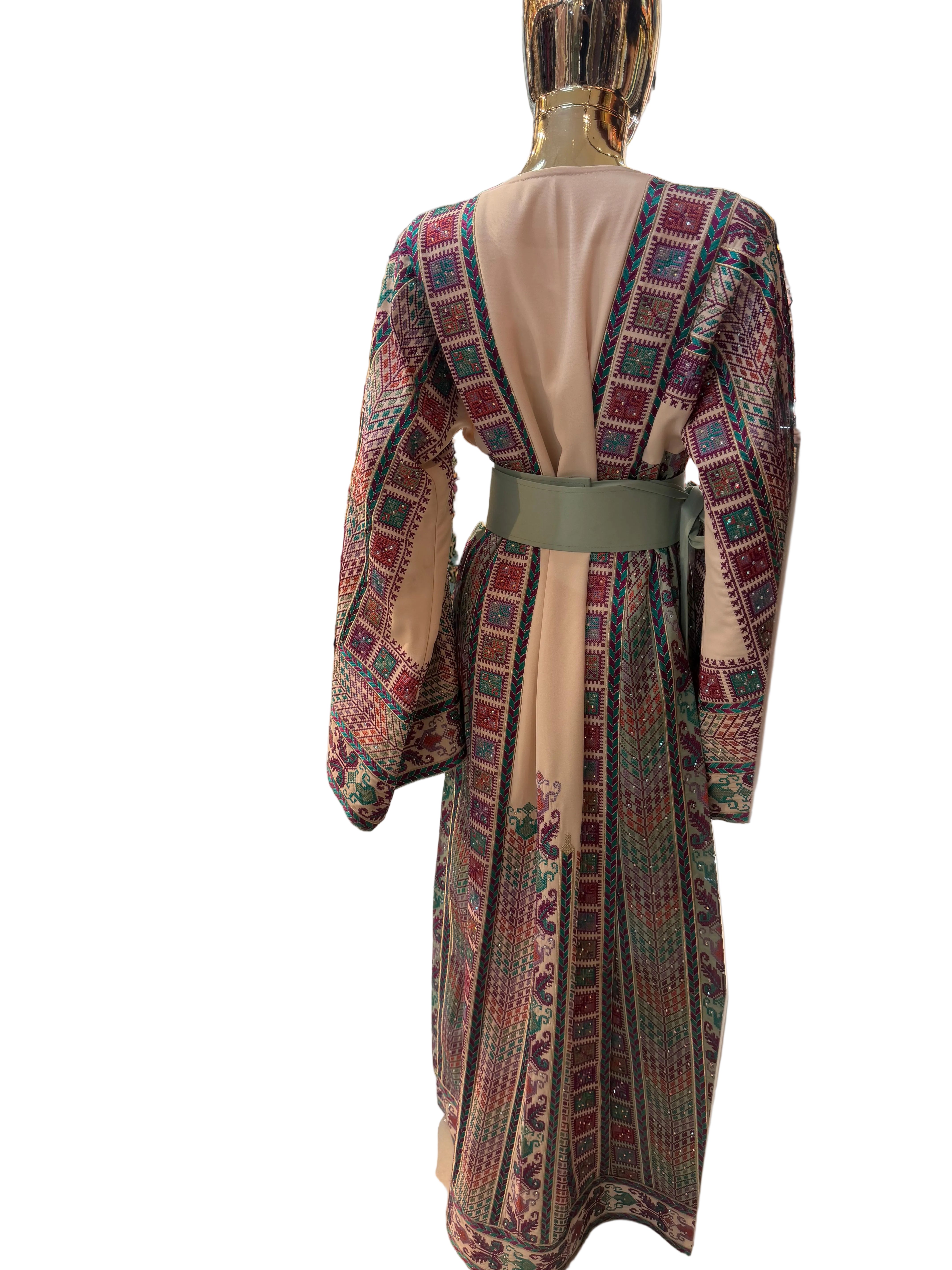 Lavender Embroidered Thobe