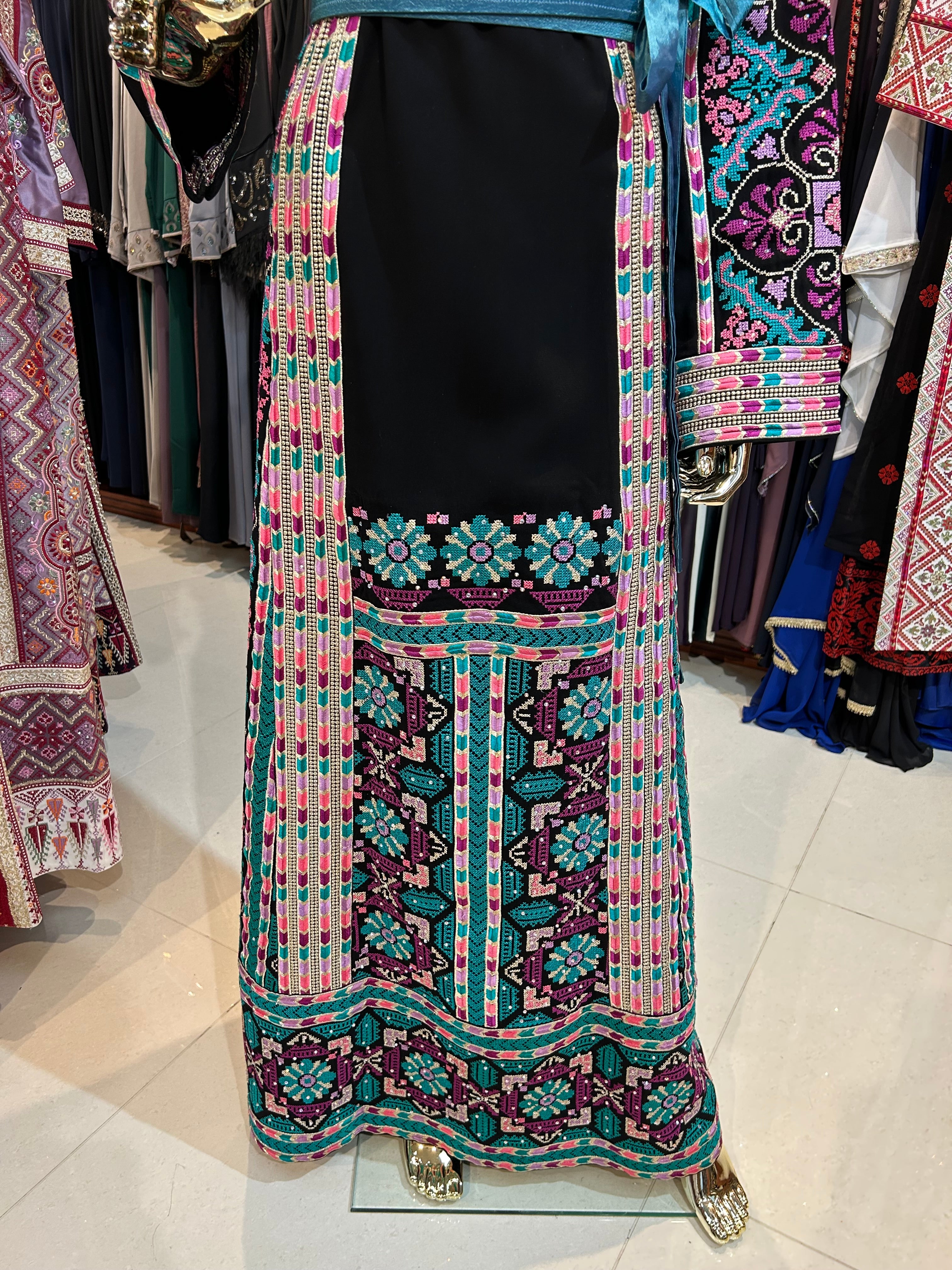 Elegant Black & Blue Thobe