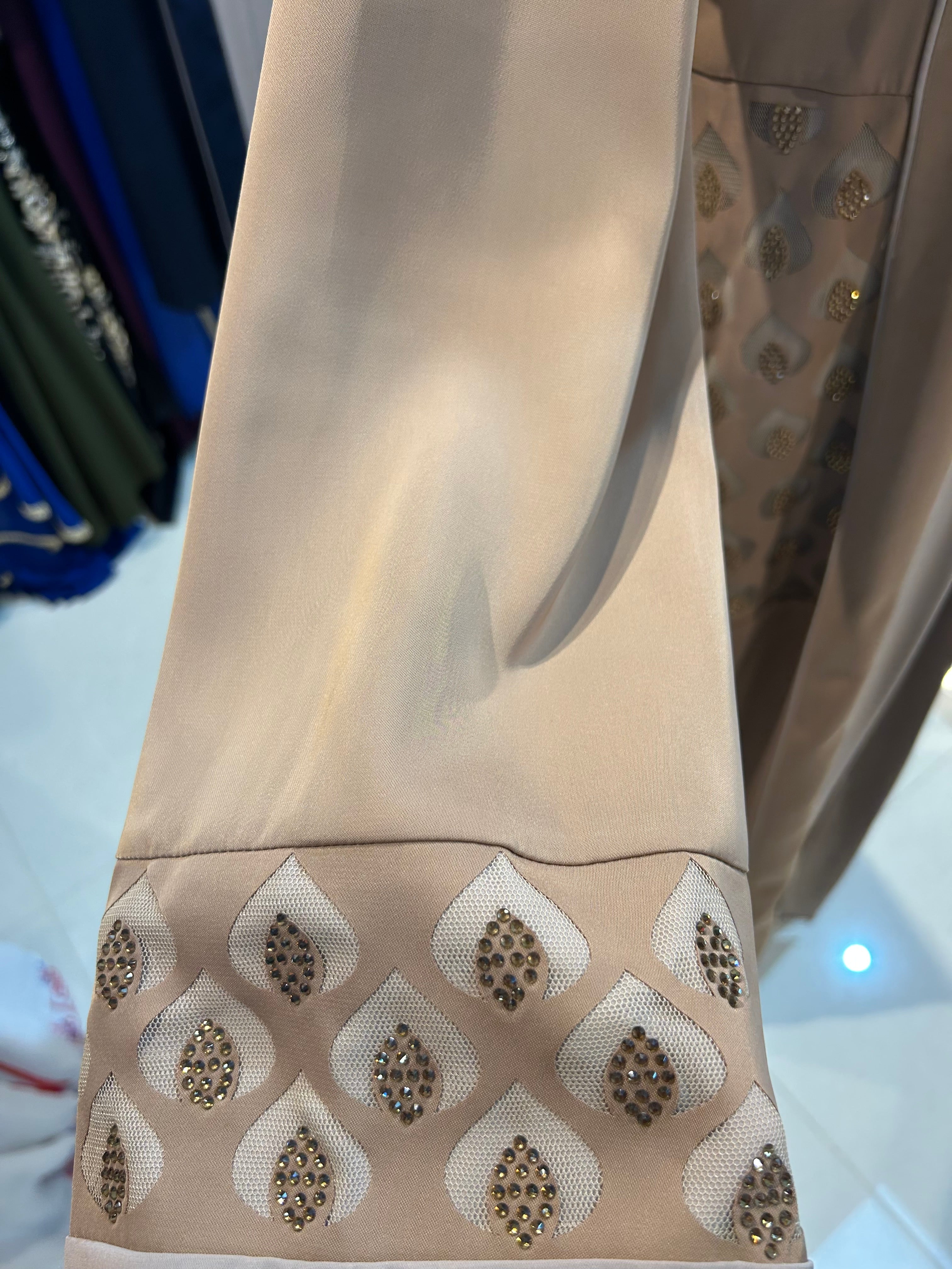 Elegant 2-Piece Abaya