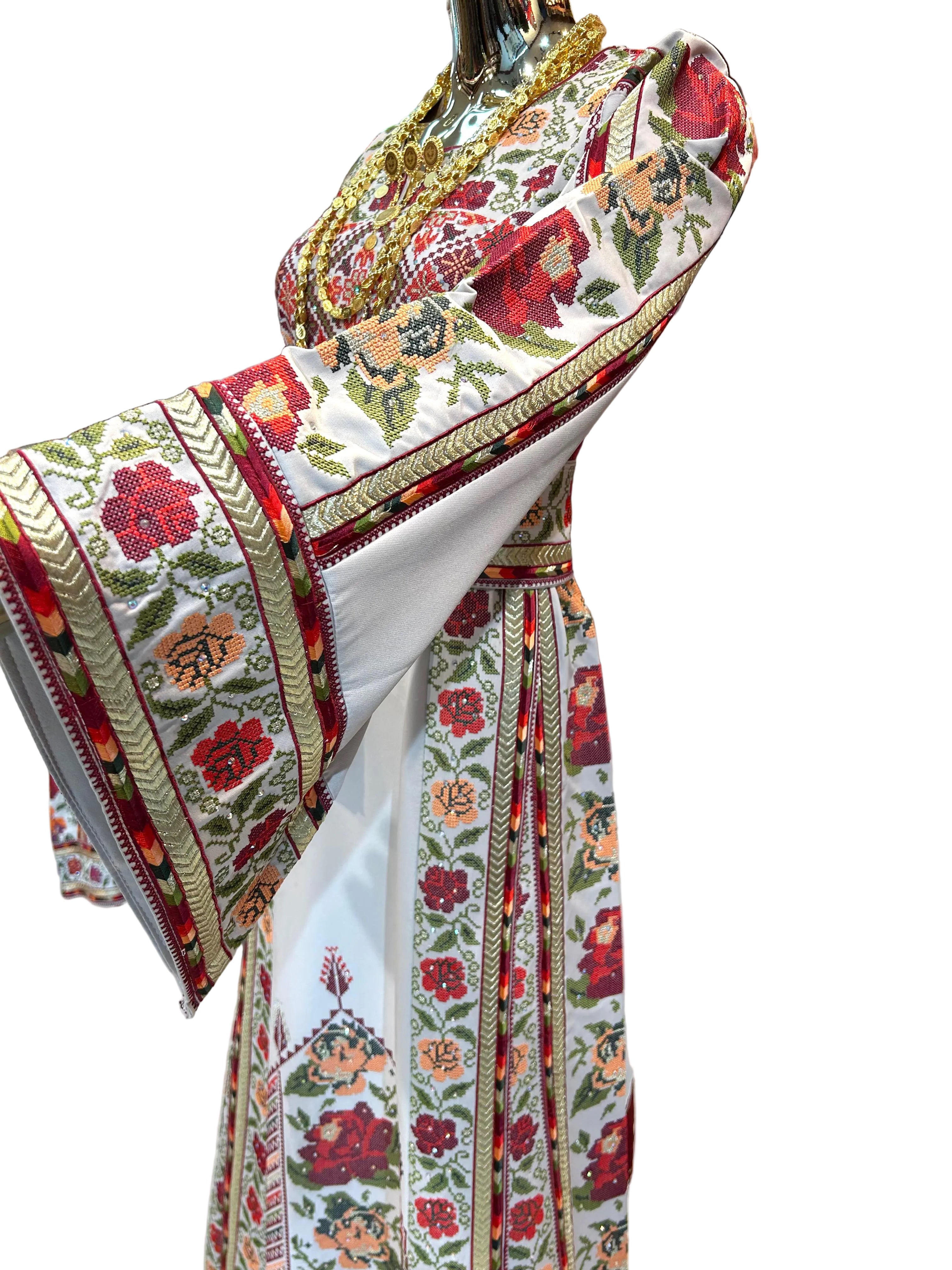 Embroidered Biege Rose Thobe | Includes Matching Bag & Shawl |