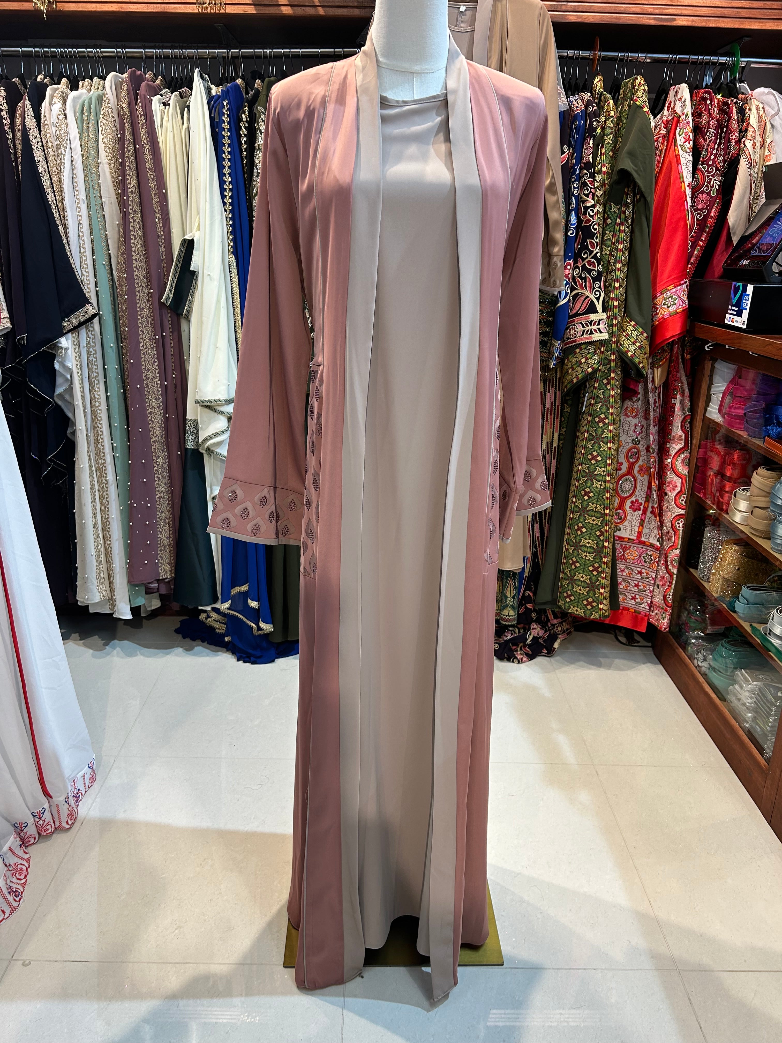Elegant 2-Piece Abaya
