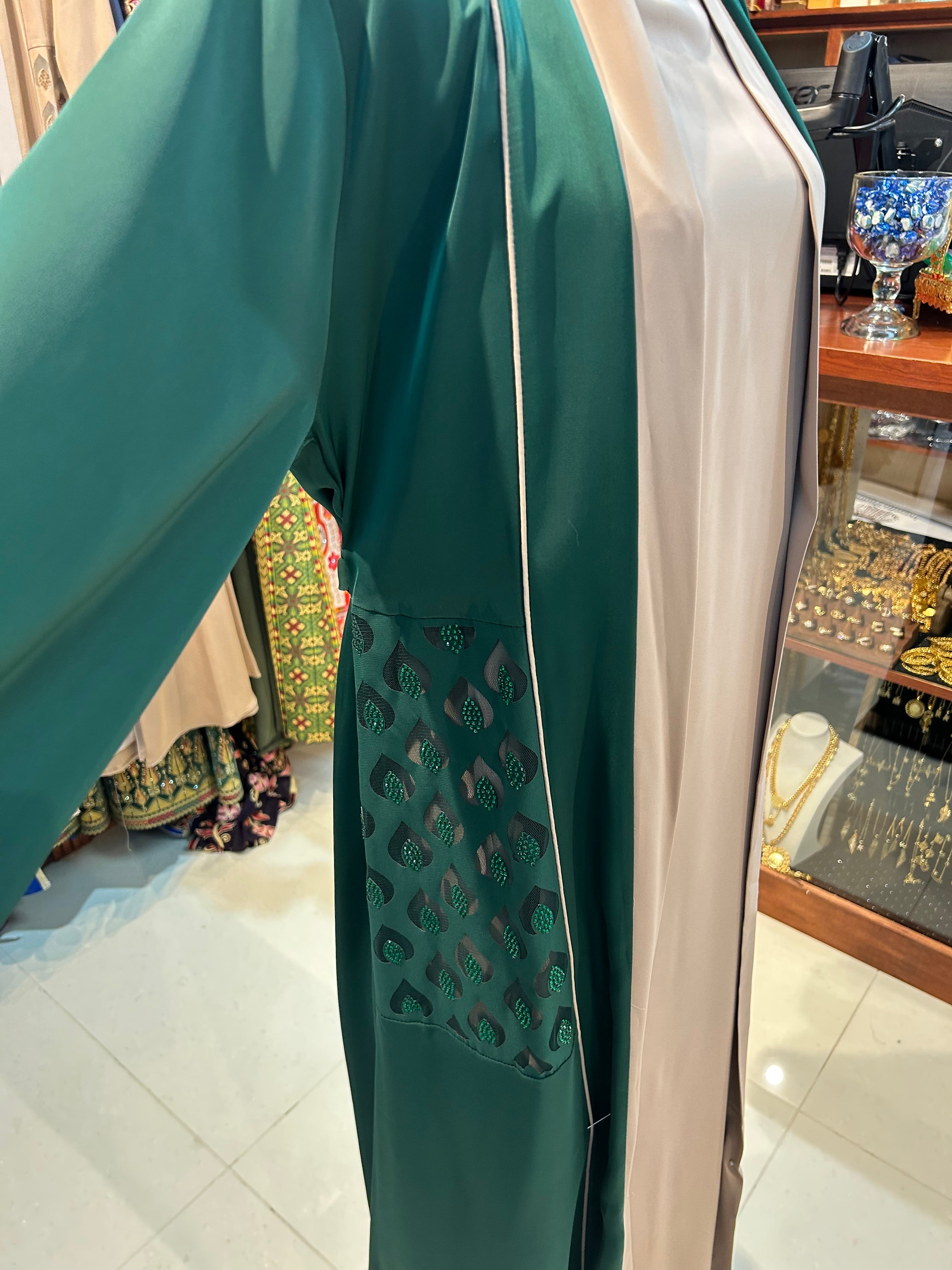 Elegant 2-Piece Abaya