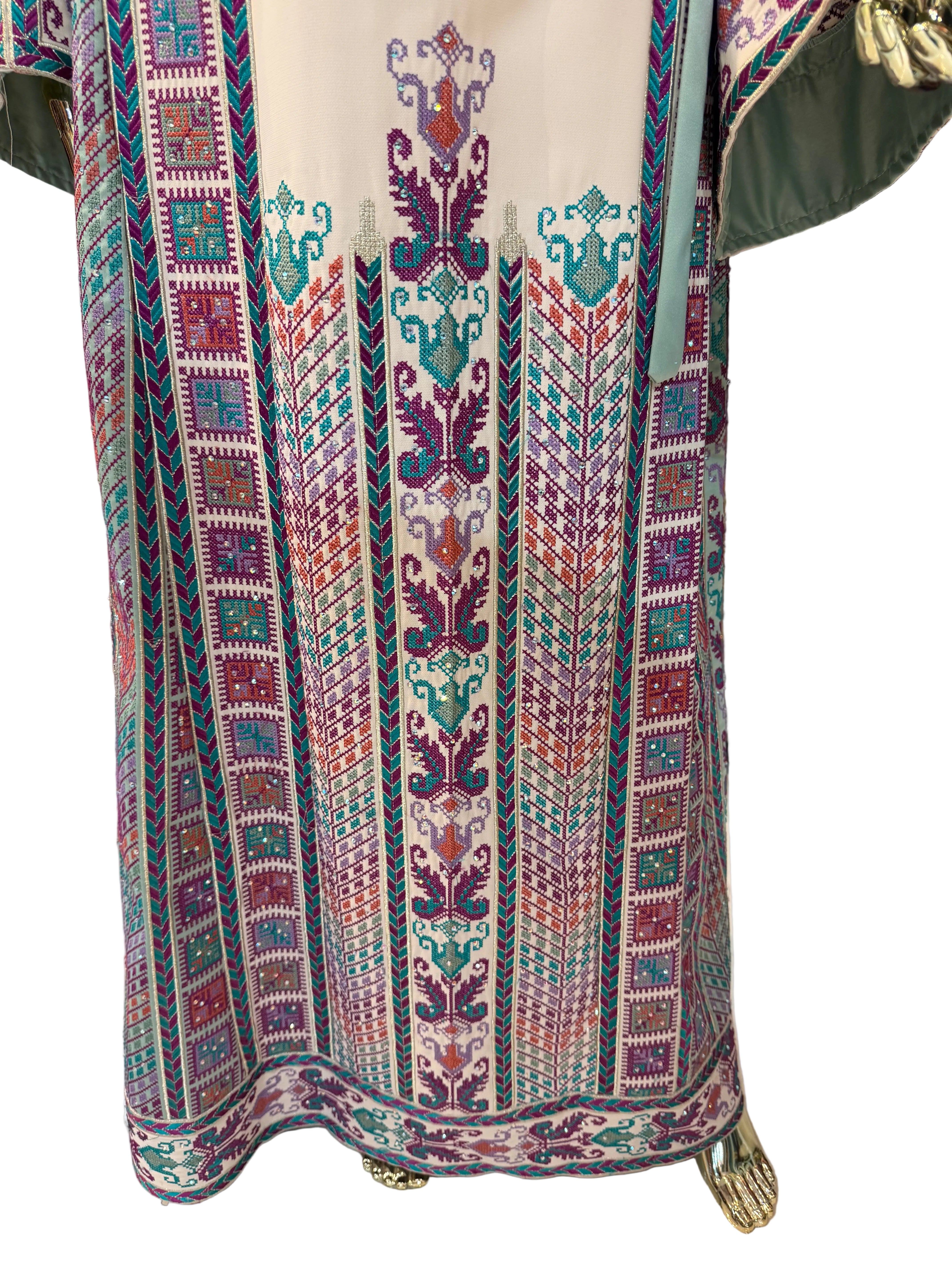 Lavender Embroidered Thobe