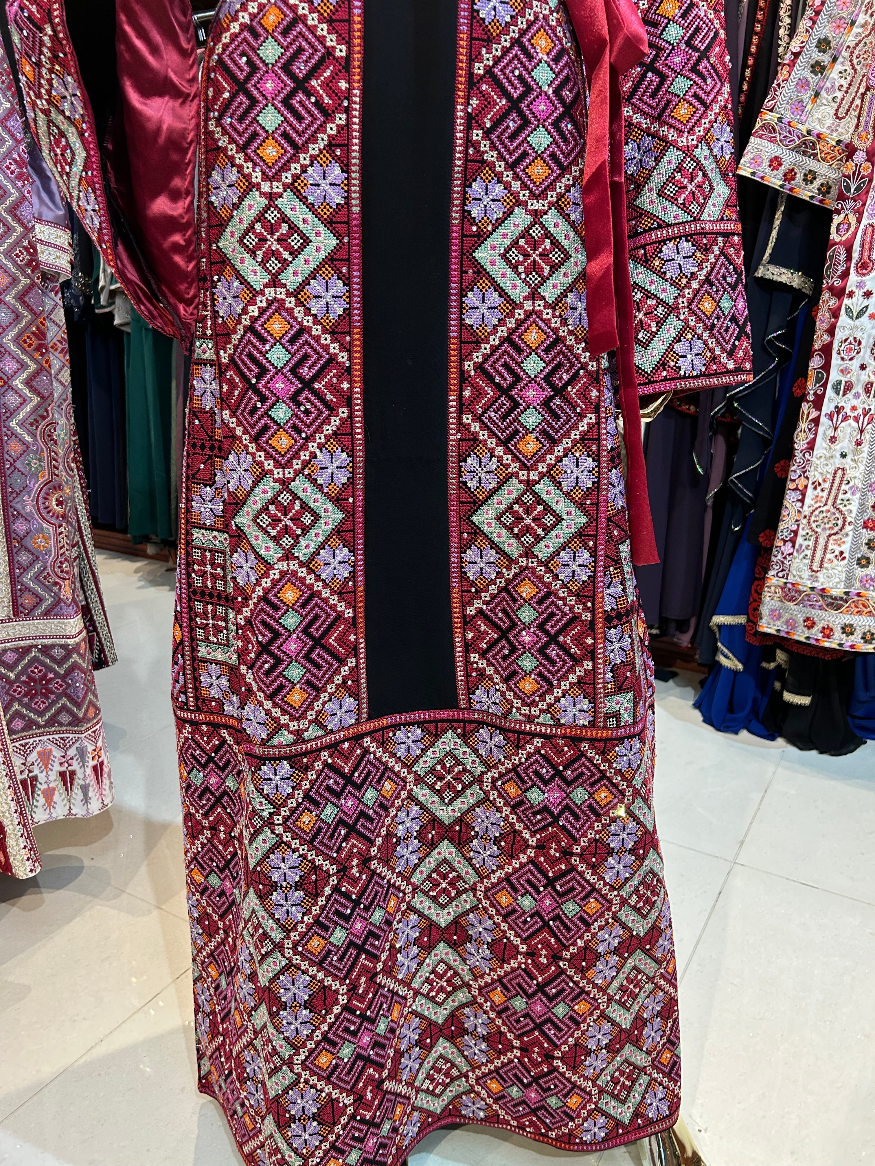 Mixed Colored Red Thobe