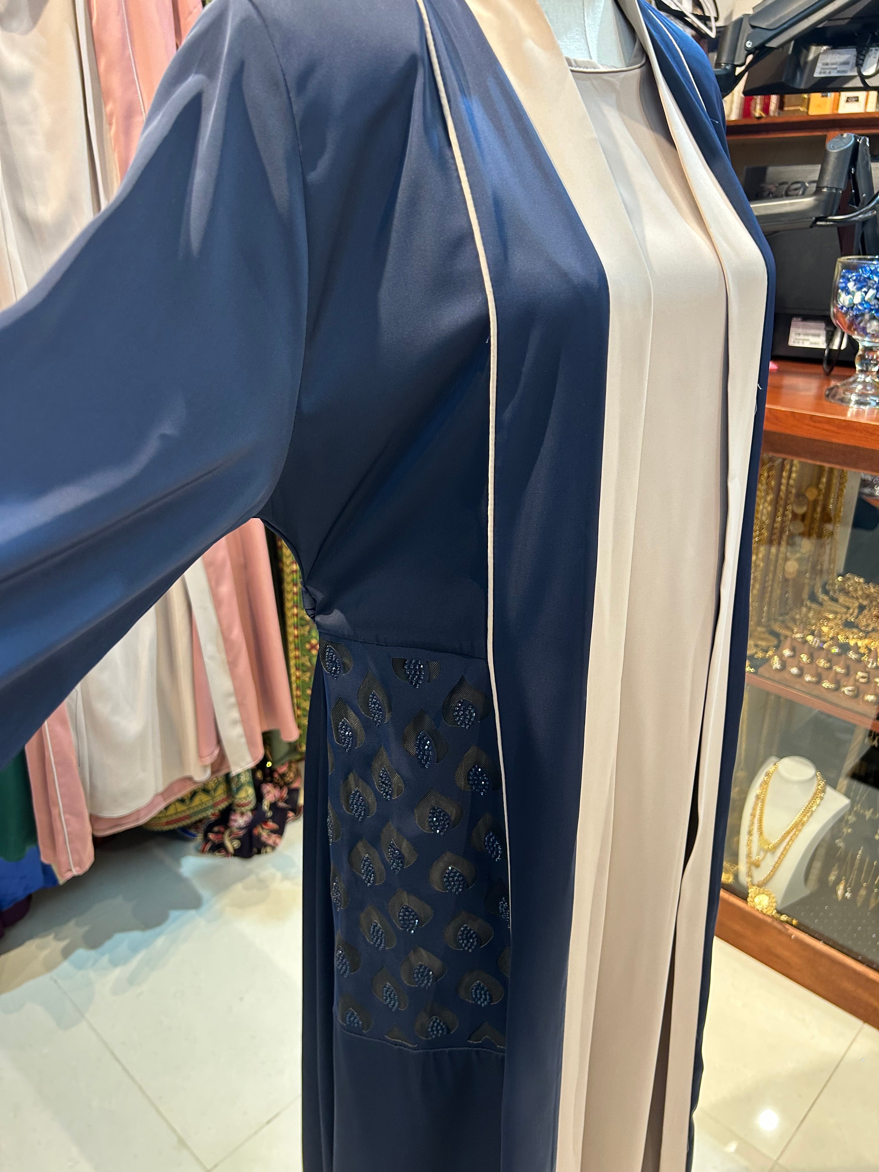 Elegant 2-Piece Abaya