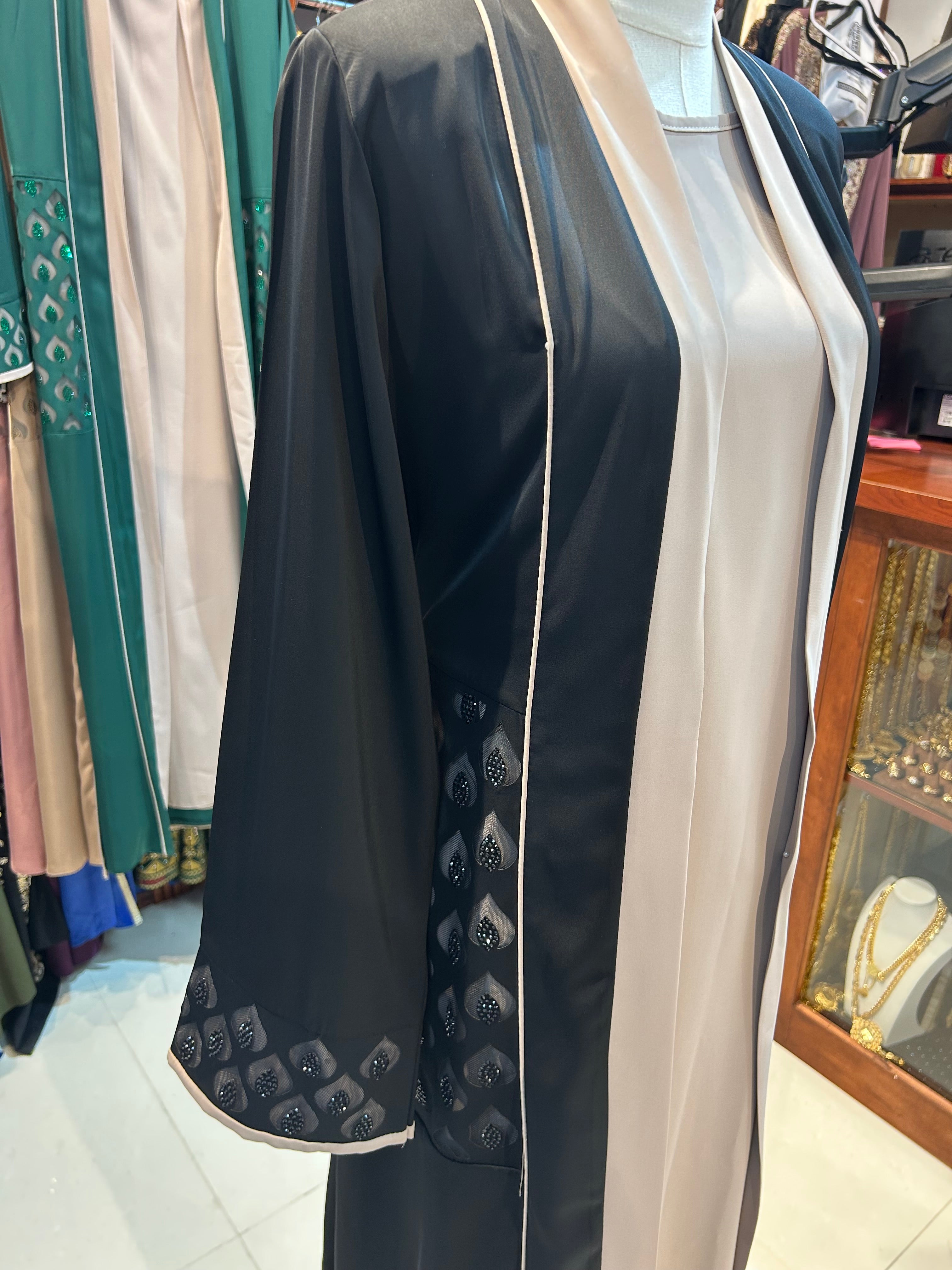 Elegant 2-Piece Abaya