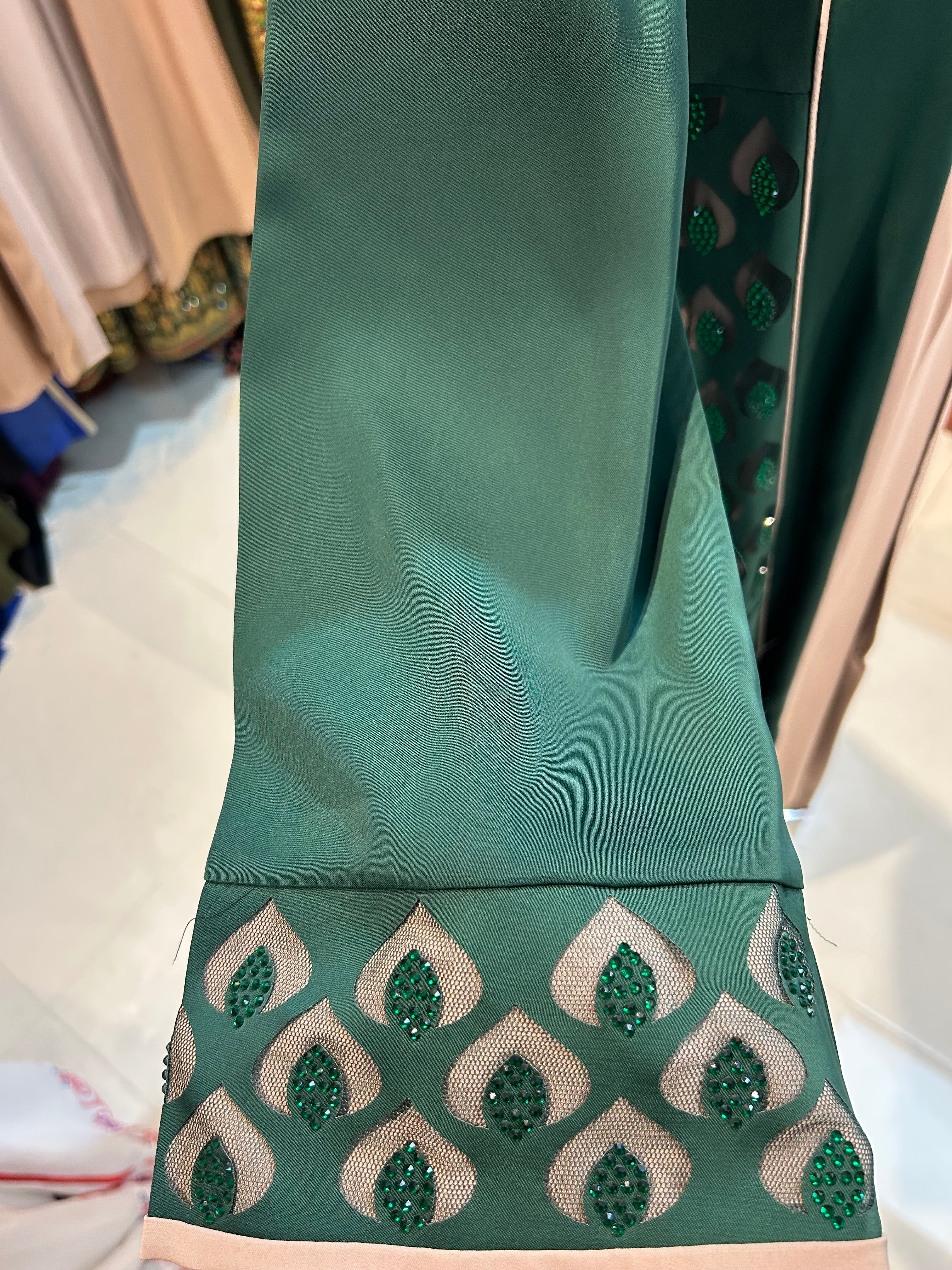 Elegant 2-Piece Abaya