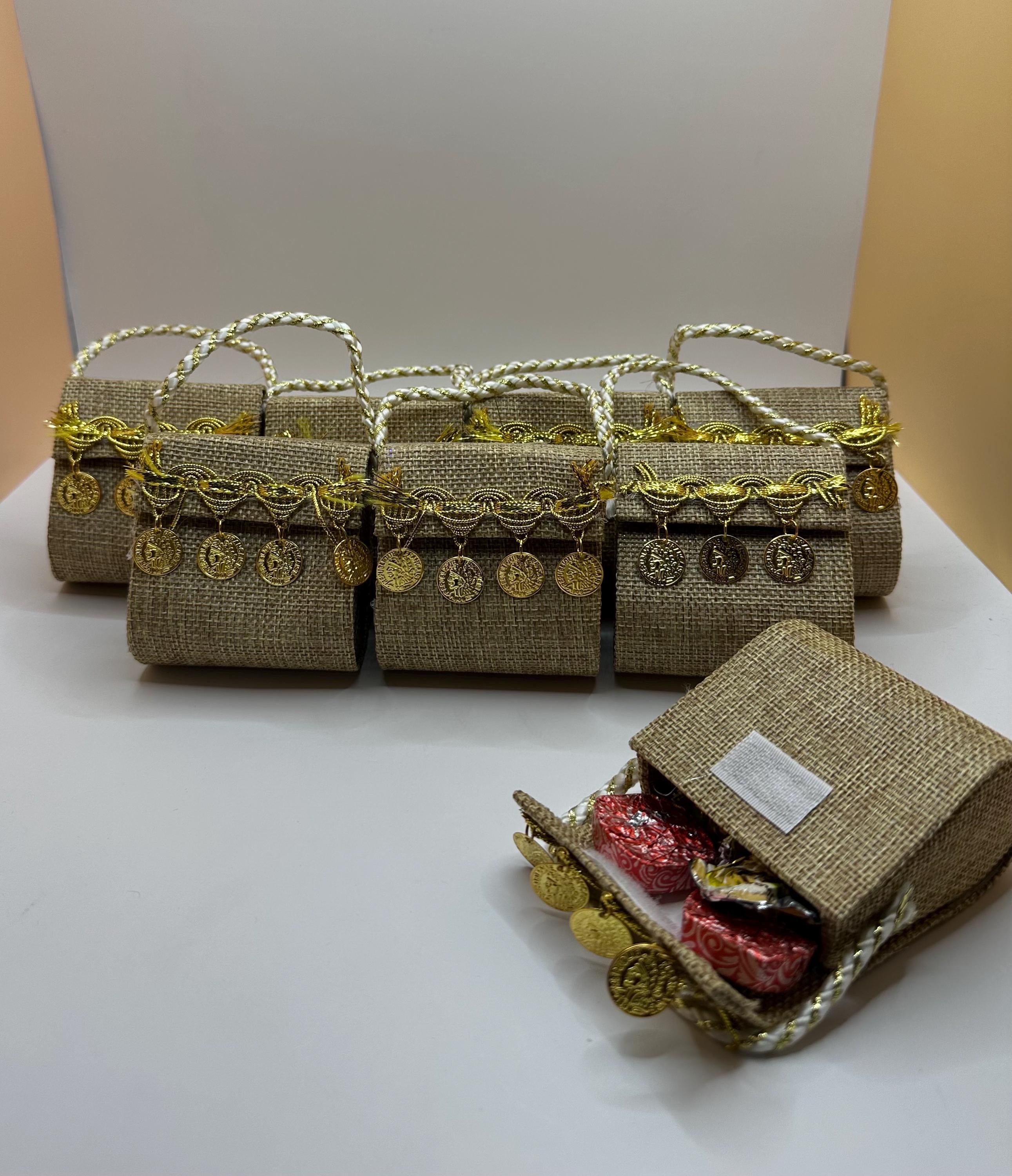 Henna Favor gift box | Comes in a set of 12 | perfect for Henna Party’s, Wedding’s, Bridal showers & more | Candy is not included.