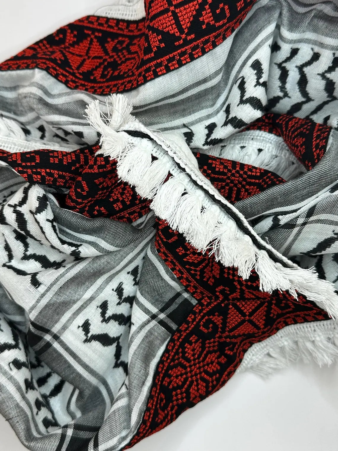 Palestinian Tatreez style Kuffieyeh made in Jordan | Hattah, Kuffeyeh, Kufiya